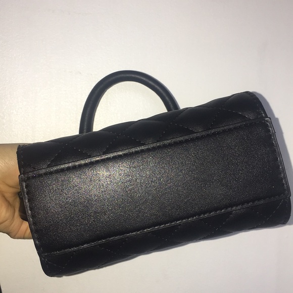 GUESS Mini Black Purse - Picture 6 of 8